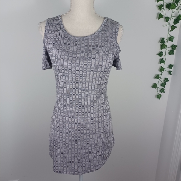 🔥4/$20 Blush Cold Shoulder Bodycon Dress XS Gray *SEE MEASUREMENTS/SIZE CHART* - Picture 11 of 11